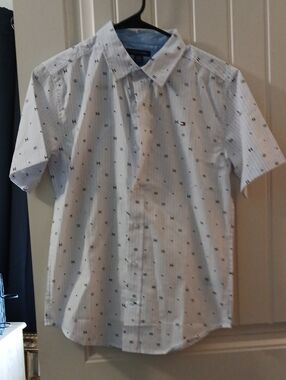 Tommy Hilfiger White Short-Sleeve Button-Down with Navy Micro H Print